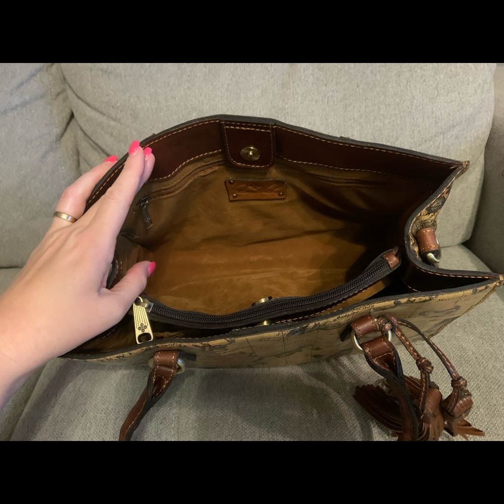 NWT Patricia Nash Map Print Satchel with Brown Trim and Tassel - Picture 3 of 9